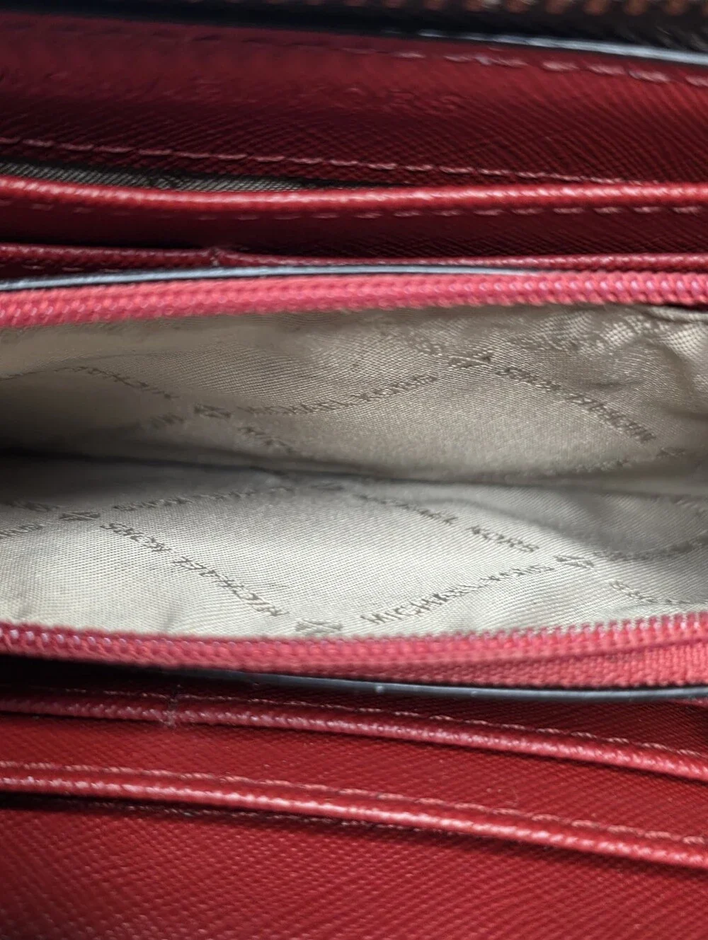 Michael Kors Wallet Brown Signature Jet Set Large Logo Quarter Zip Red Interior
